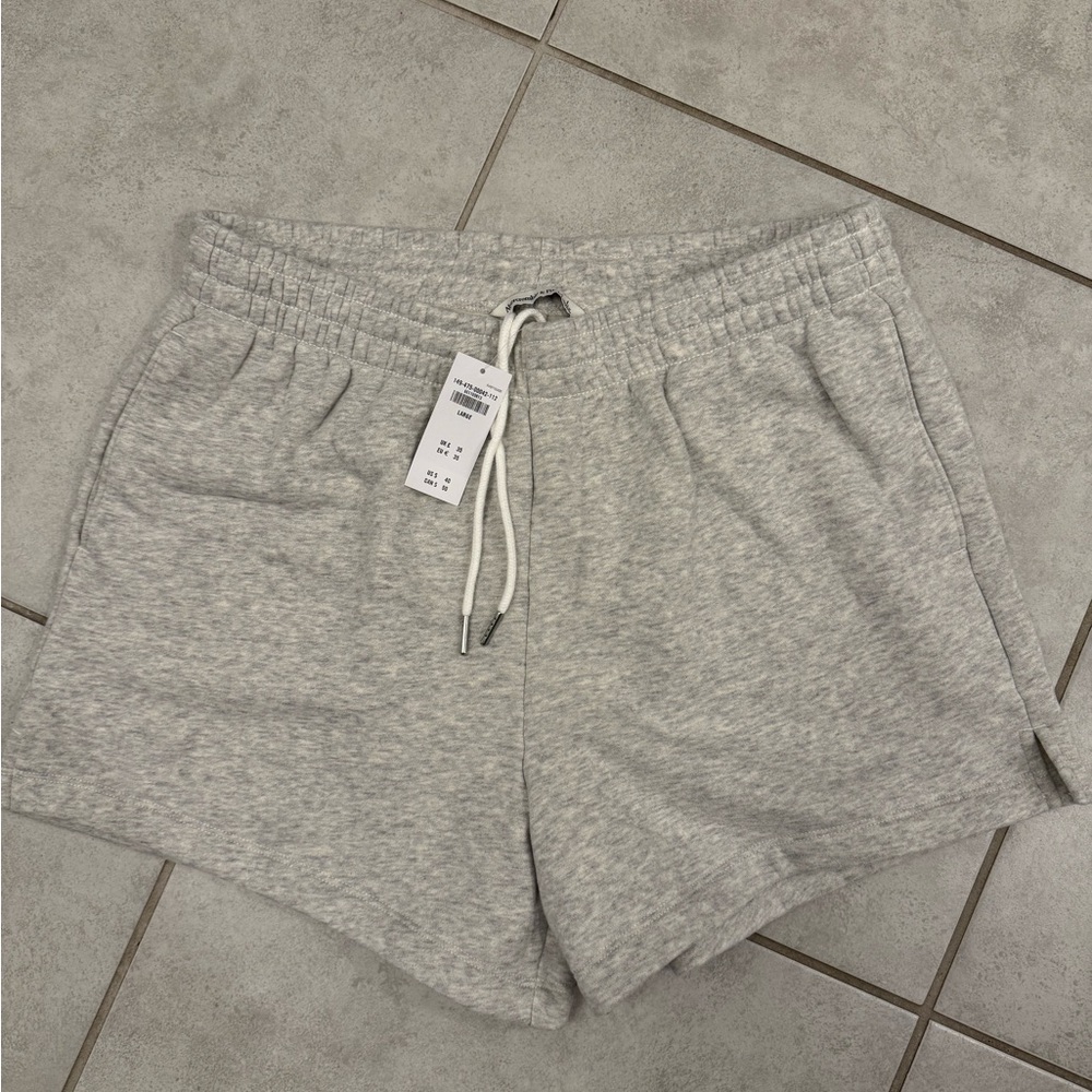 Abercrombie & Fitch Gray Fleece Lined Shorts